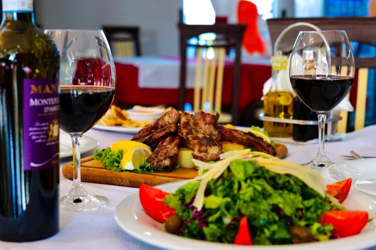 Lord Hotel Tirana Vore Ngoại thất bức ảnh